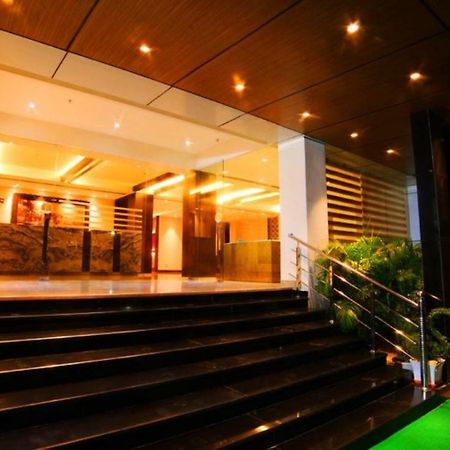 Hotel Le Lotus Grand Kakarmatha Luaran gambar