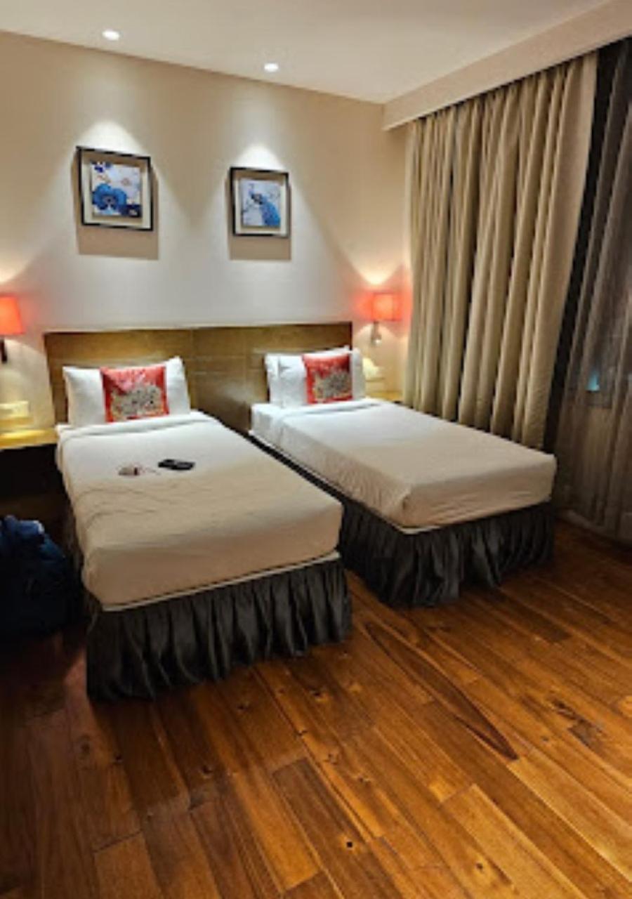 Hotel Le Lotus Grand Kakarmatha Luaran gambar