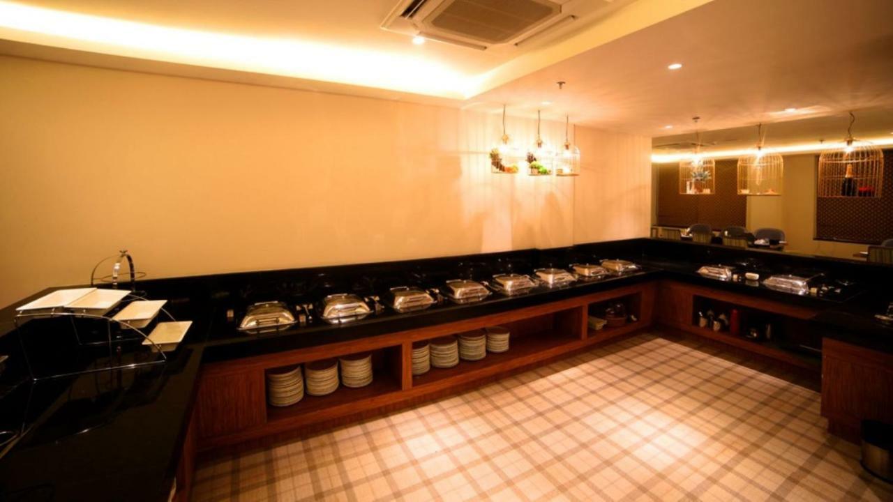 Hotel Le Lotus Grand Kakarmatha Luaran gambar