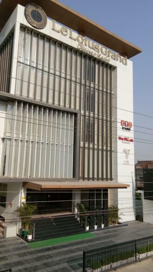 Hotel Le Lotus Grand Kakarmatha Luaran gambar