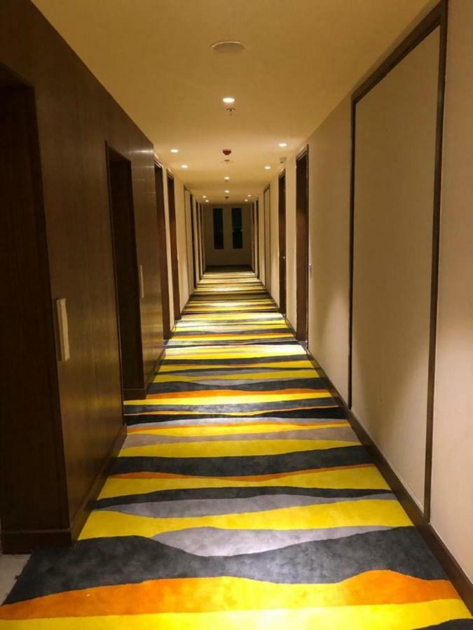 Hotel Le Lotus Grand Kakarmatha Luaran gambar